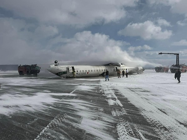 eski bir hava yolu pilotu son zamanlarda neden bu kadar cok ucak kazasi oldugunu kVuWM9BU