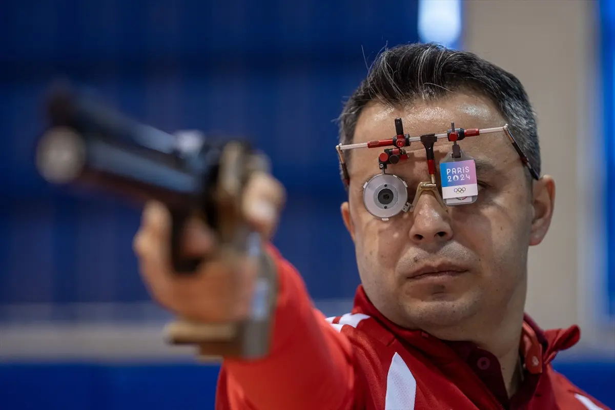 Dünya Şampiyonu Millî Sporcu Yüzbaşı İsmail Keleş'ten Olimpiyat Hedefi